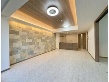 【神奈川県/横浜市青葉区藤が丘】パークハウス青葉藤が丘ヴェルール 2026年2月にリフォームが実施された明るい住まい。LDには床暖房が備わっていて、快適に過ごせます。