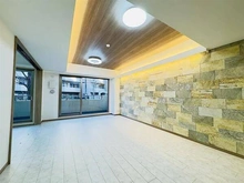 【神奈川県/横浜市青葉区藤が丘】パークハウス青葉藤が丘ヴェルール 南東向きバルコニーに面したLDK。隣接する洋室との一体利用で、22帖超の開放的な空間になります。