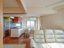 【神奈川県/川崎市中原区小杉御殿町】藤和シティホームズ武蔵小杉御殿町 「リビングダイニング(約11.9帖)」南東角住戸の為、東向きにも開口部があります。