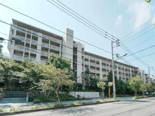 【東京都/国分寺市東恋ヶ窪】ザ・パークハウス国分寺四季の森 外観：「ザ・パークハウス」シリーズ。コンシェルジュサービスを備えた総戸数494戸の大規模レジデンス。