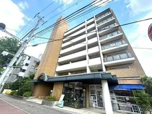 【兵庫県/神戸市東灘区御影】藤和ライブタウン上御影 外観：2026年10月に全室クロス・フローリング張替、水回り設備交換などのリフォームを実施予定です。