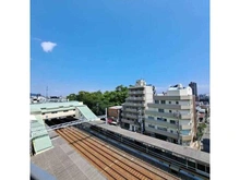 【兵庫県/神戸市灘区宮山町】トーカン六甲キャスティール 天気の良い日は気持ちの良い青空が楽しめそうです。ぜひ現地で実際の陽当り状況や眺望をお確かめください。