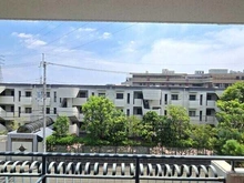 【兵庫県/芦屋市朝日ケ丘町】朝日ヶ丘アーバンライフ 南向き・3階部分　周辺は閑静な住宅街　各階にエレベーターが停止