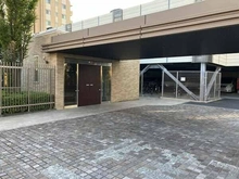 【東京都/江戸川区一之江】ザ・パークハウス一之江 マスターエントランス（北東側入口）