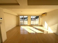 【東京都/世田谷区太子堂】太子堂ユニハイツ 様々なインテリアと調和するシンプルな内装です。お好みの空間作りを楽しむことができそうです。