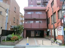 【東京都/世田谷区三軒茶屋】アンバサダー三軒茶屋 外観：東急田園都市線「三軒茶屋」駅徒歩3分他、複数沿線利用可能な好立地。渋谷方面へのアクセスも良好です。