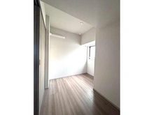 【神奈川県/川崎市川崎区大島】シュバルロレッタ川崎 北東側の洋室です