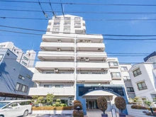 【東京都/大田区大森北】ライオンズマンション大森北 外観：JR京浜東北・根岸線「大森」駅徒歩9分。都内各所へのアクセス良好。新幹線や空港利用にも便利な立地。