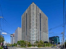 【東京都/品川区東品川】プライムパークス品川シーサイドザ・タワー 外観：2019年1月築、共有部が充実している免震型タワーマンション