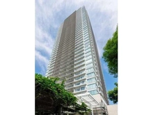 【東京都/台東区西浅草】浅草タワー 外観：つくばエクスプレス「浅草」駅まで徒歩3分。免震構造の37階建タワーマンション。13階のお部屋です。