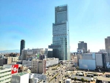 【大阪府/大阪市天王寺区茶臼山町】シティタワー天王寺 リビングからの眺望(南側)です。晴れた日には、青空の下聳え立つ「あべのハルカス」が望めます。
