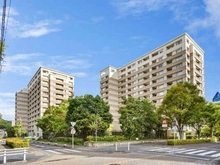 【愛知県/名古屋市千種区高見】セントラルガーデン・レジデンスA棟 外観：地下鉄東山線「池下」駅徒歩5分の他、地下鉄桜通線・JR中央本線が利用可能。暮らしに便利な住環境です。
