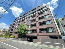 【東京都/新宿区市谷加賀町】ヴィークコート市谷加賀町 外観