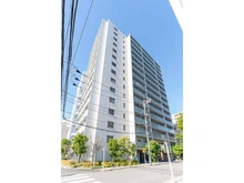 【東京都/北区赤羽南】ザ・パークハウス赤羽ウエストウイング 外観：大林組施工、三菱地所レジデンスが分譲したザ・パークハウス赤羽ウエストウイング。