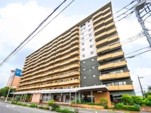 【東京都/北区浮間】リノア北赤羽 外観：SRC造地上12階建・総戸数147戸　2020年に一棟丸ごとリノベーションを行っています。