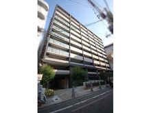 【京都府/京都市下京区白楽天町】四条烏丸クロスマーク 外観：三菱地所コミュニティによる日勤管理体制です。モニタ付きインターホン、オートロックが採用されています。