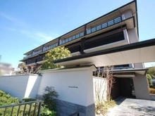 【京都府/京都市北区上賀茂朝露ケ原町】パークホームズ京都上賀茂 2016年8月築、三井不動産レジデンシャル分譲、大末建設施工。当該住戸は、2階部分に位置しています。