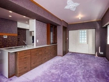 【京都府/京都市上京区小川通一条下る】クレヴィア御所西 上質感のあるデザインの内装。ソファなどを置いてもゆとりのある広さで、ゆったりとお寛ぎいただけます。