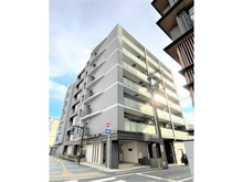 【京都府/京都市東山区本町1丁目】ルーシア清水五条 外観：京阪本線「清水五条」駅 徒歩3分の好立地。地上7階建の最上階部分、眺望良好な西向き住戸です。