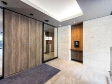 【東京都/江東区大島】猿江恩賜公園レジデンス ハンズフリーキー採用で鍵をカバンに入れたまま解錠可能