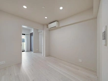 【東京都/江東区大島】猿江恩賜公園レジデンス 約7.9帖のDK部分は床暖房設置で快適にお過ごしいただけます。