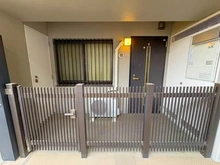 【東京都/清瀬市竹丘】清瀬パークハウス 住戸専用ポーチで、独立した空間になっています。