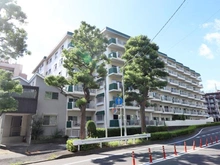 【千葉県/松戸市常盤平陣屋前】ダイヤリッジ常盤平 外観：JR武蔵野線「新八柱」駅徒歩7分、新京成線「八柱」駅徒歩8分　2駅2路線利用可能