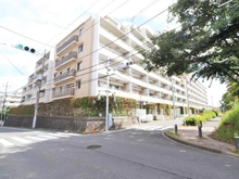 【千葉県/松戸市常盤平】ダイアパレス常盤平ヒルズ 南西側からの外観、緑豊かな住環境です。