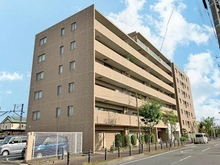 【千葉県/流山市流山】ライフピア流山平和台 徒歩3分圏内にコンビニ・スーパーがあり、日常の買物に便利です