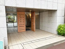 【千葉県/流山市流山】ライフピア流山平和台 エントランス