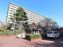 【千葉県/松戸市新松戸】新松戸中央パークハウス 外観：「新松戸」駅徒歩13分。2025年12月上旬内装リノベーション完了済です。