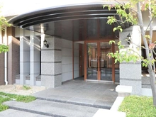 【千葉県/松戸市松戸】松戸中央公園パーク・ホームズ参番館 住まう方、訪れる方を上品に迎えるエントランス