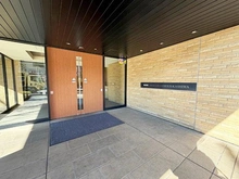 【千葉県/柏市豊四季台】オーベルグランディオ柏欅ヴィラ 住まう方、訪れる方を上品に迎えるエントランス