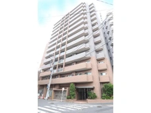 【千葉県/松戸市根本】リリー松戸 外観：「松戸」駅徒歩4分　複数沿線利用可能な立地　駅とマンションの間に商業施設があり買い物に便利です