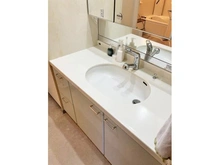 【千葉県/船橋市習志野台】ロイヤルシャトー習志野台 大型ボウルの洗面化粧台です。