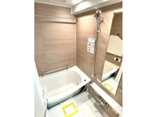 【東京都/文京区千石】ユニー千石 エントランスへのアプローチには門扉が有り、プライバシーにも配慮。