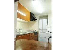 【千葉県/船橋市東中山】コスモ下総中山 ゆとりある作業スペースと豊富な収納で使い勝手の良いキッチンです