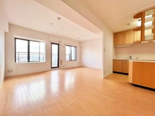 【東京都/板橋区西台】モアクレスト西台 １１階建１０階部分南向きのため日当たり良好です