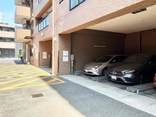 【埼玉県/朝霞市本町】ライオンズマンション朝霞本町第2 雨の日のお出かけ、お買い物も雨に濡れずに便利！