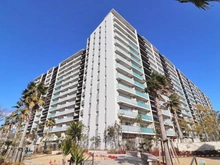 【東京都/江戸川区東葛西】リビオシティ・ルネ葛西 外観：大型スーパー、ホームセンター、ショッピングセンターも近く、 暮らしを便利サポートしてくれる住環境！