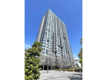 【東京都/江東区有明】シティタワー有明 外観：地上33階建て免震タワーレジデンス。住友不動産旧分譲