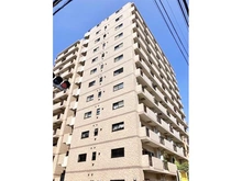 【東京都/台東区千束】サンレイ浅草 12階建ての凛々しいフォルム。