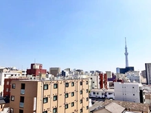 【東京都/台東区千束】サンレイ浅草 バルコニーからはスカイツリーが望めます（天候による）