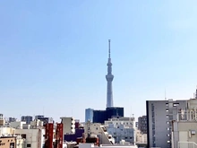 【東京都/台東区千束】サンレイ浅草 バルコニーからはスカイツリーが望めます（天候による）