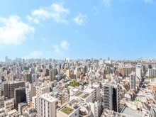 【東京都/台東区西浅草】浅草タワー 前面に遮るものがなく、開けた眺望となっております。開催時には足立の花火大会をのぞむことができます。