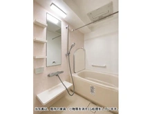 【東京都/荒川区東日暮里】アーデル日暮里ペイサージュ 清潔感あふれるバスルーム。浴室乾燥機も備えた快適空間(家具消し加工をしております）