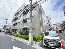 【東京都/荒川区荒川】グランデール三ノ輪 家族との会話が弾む人気の対面式キッチンを採用。