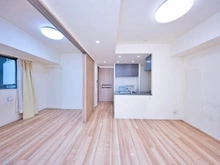 【東京都/新宿区市谷柳町】パークハウス市谷柳町 約5.1帖洋室との間仕切りをオープンにすることで開放感のある空間に仕上がります