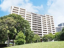 【千葉県/千葉市美浜区打瀬】パティオス・グランエクシア 外観：4面に開口部を持つ開放感あふれる最上階プレミアム角住戸 陽当り、眺望、通風良好！