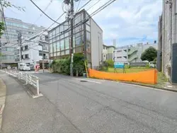 【東京都/渋谷区元代々木町】渋谷区元代々木町 土地 前面道路（２０２６年７月撮影）